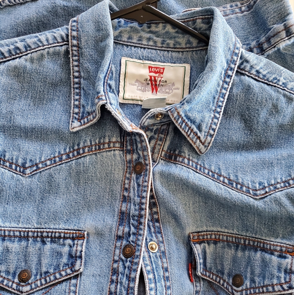 Levis Long Sleeve Denim Shirt With Snaps